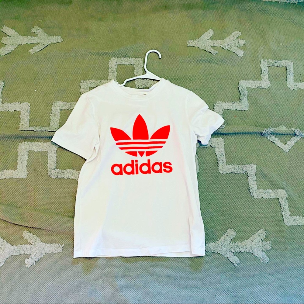 Adidas T-shirt